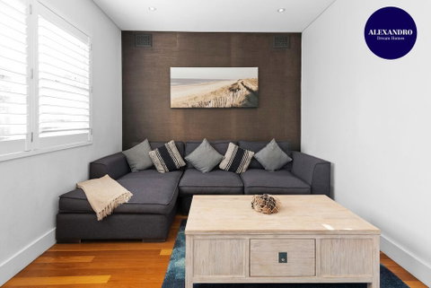 BEACHFRONT APARTMENT // DREAM LOCATION // CLOEY2 - Yamba Accommodation 0