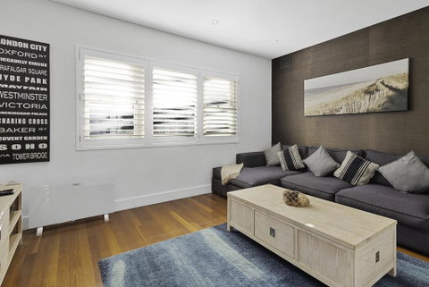 BEACHFRONT APARTMENT // DREAM LOCATION // CLOEY2 - Yamba Accommodation 2
