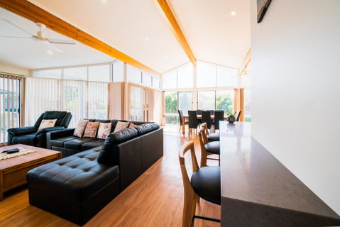 Beachfront Escape - Yamba Accommodation 2
