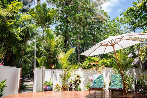 Beachfront Hideaway - Port Douglas - Yamba Accommodation 0