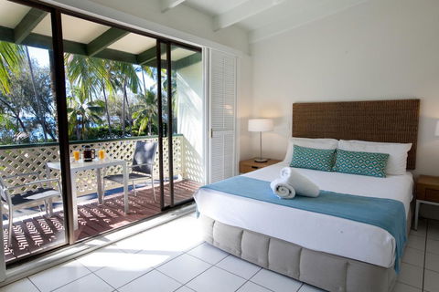 Beachfront Terraces Exclusive Onsite Reception And Management - Yamba Accommodation 3