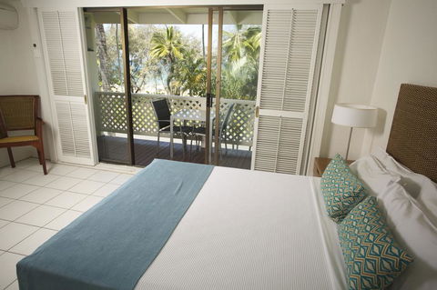Beachfront Terraces Exclusive Onsite Reception And Management - Yamba Accommodation 2