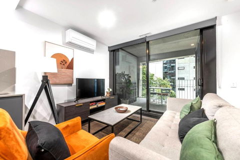 Reid City Escape Modern Stay In ACT - Yamba Accommodation 1