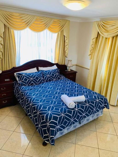 Redcliffe Villa - Yamba Accommodation 1