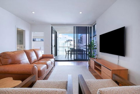 Regatta Hideaway - A Breezy Balcony Residence - Yamba Accommodation 0