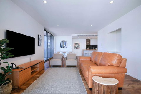 Regatta Hideaway - A Breezy Balcony Residence - Yamba Accommodation 3