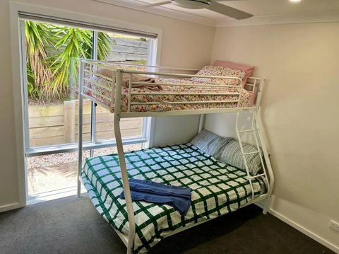 Relax And Reconnect At MaluaBay - Yamba Accommodation 3