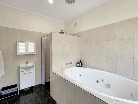 Relax At Gossan - Yamba Accommodation 2