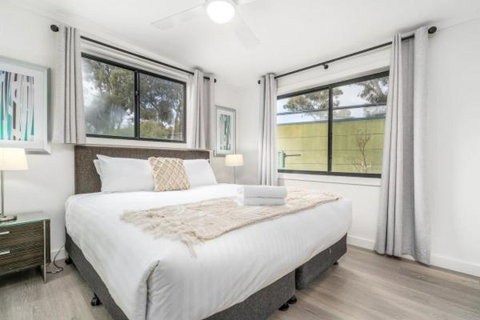 Renovated Townhouse Close To The CBD And Schools - Yamba Accommodation 0