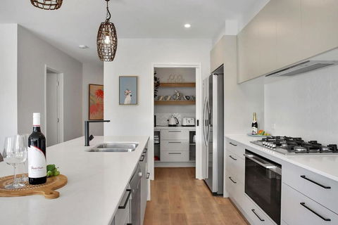 Retreat On Bedajanawa - Yamba Accommodation 0
