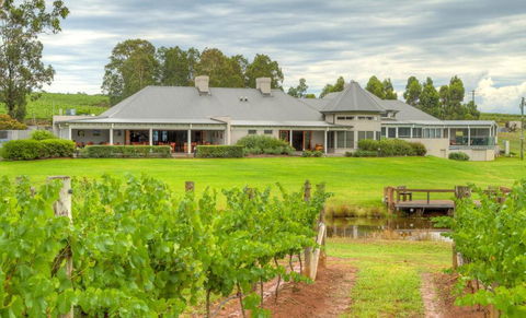 RidgeView - Yamba Accommodation 0