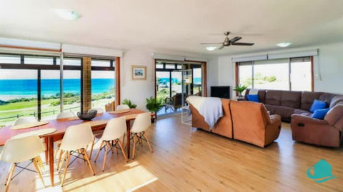 Ripples By The Sea - Yamba Accommodation 1