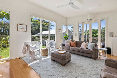 RIPVIEW In Old Lonnie - Yamba Accommodation 3