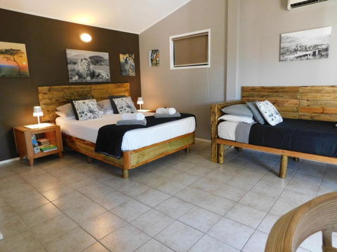 Riverbend Cottage Cabin - Little Heaven - Yamba Accommodation 3