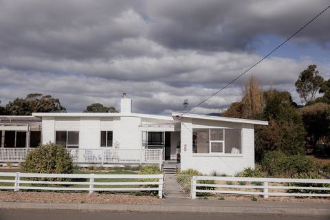 Riverside Retreat In Orford - Yamba Accommodation 1