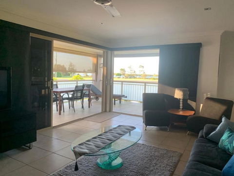 Riverview Apartment - Yamba Accommodation 2
