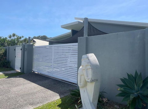 Relax At Trinity Beach Getaway, Blue Lagoon, Trinity Beach - Yamba Accommodation 1