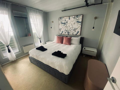 Red Tulip Apartments In Prahran - Yamba Accommodation 1