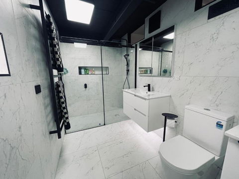 Red Tulip Apartments In Prahran - Yamba Accommodation 2