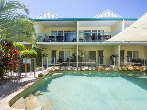 SAILS 9 Beachfront Getaway Horseshoe Bay - Yamba Accommodation 0