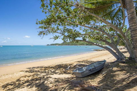 SAILS 9 Beachfront Getaway Horseshoe Bay - Yamba Accommodation 1