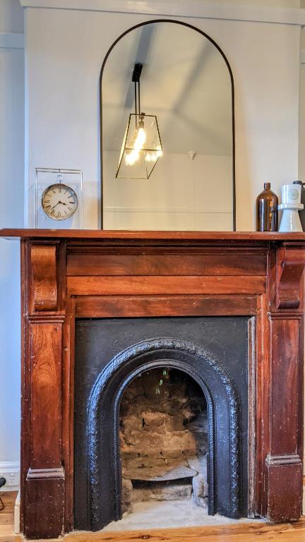 Roseland Cottage - CBD Heritage - Yamba Accommodation 1