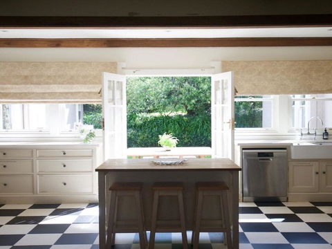 Robin Hill Manor - Yamba Accommodation 3