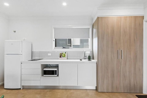 Rockpool Escape - A Coastal Refresh Near The Marina - Yamba Accommodation 3