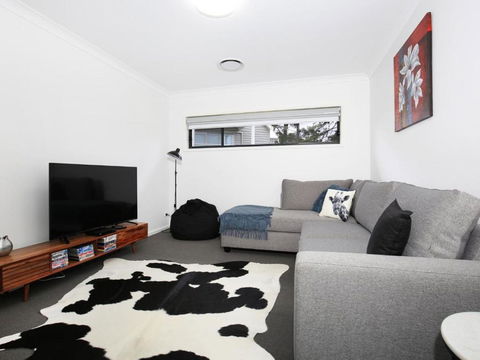 Rockwall I Pet Friendly I Fire Pit - Yamba Accommodation 3