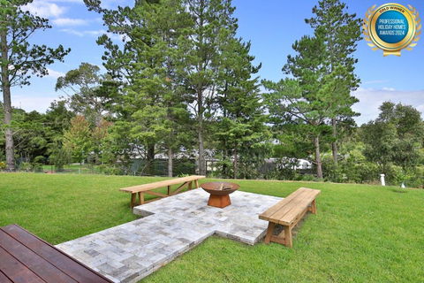 Rockwall I Pet Friendly I Fire Pit - Yamba Accommodation 1