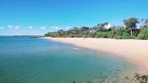 Rosalynda- Luxury Beachfront 3 BR Townhouse - Yamba Accommodation 2