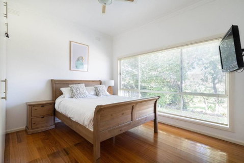 Rosebud Reset - A Beachside Group Getaway - Yamba Accommodation 2