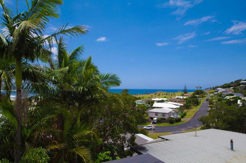 Rosemaree, 24 East Street - Yamba Accommodation 0