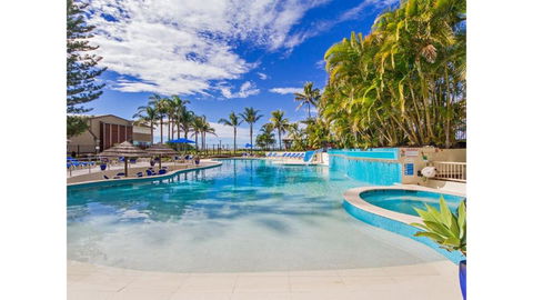 Royal Palm 19 - Yamba Accommodation 1