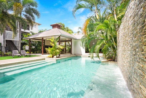 Royal Pavillions City Escape - Yamba Accommodation 0