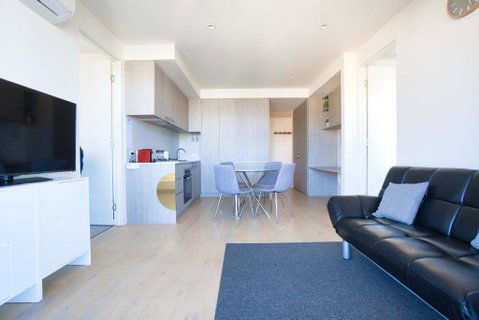 Rundle Retreat - 2BR Apartment With Stunning Views - Yamba Accommodation 3