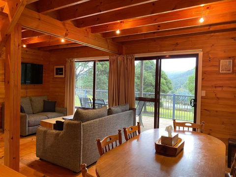 Russell Falls Holiday Cottages - Yamba Accommodation 3