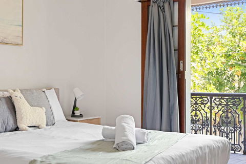 Rustic Queen Room In Glebe - Next To USYD - Shared Bathroom - Yamba Accommodation 1