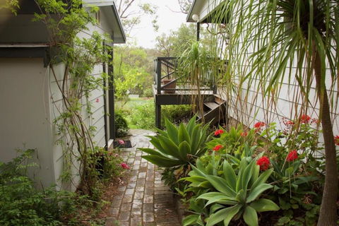 Rustic Spirit - Yamba Accommodation 3