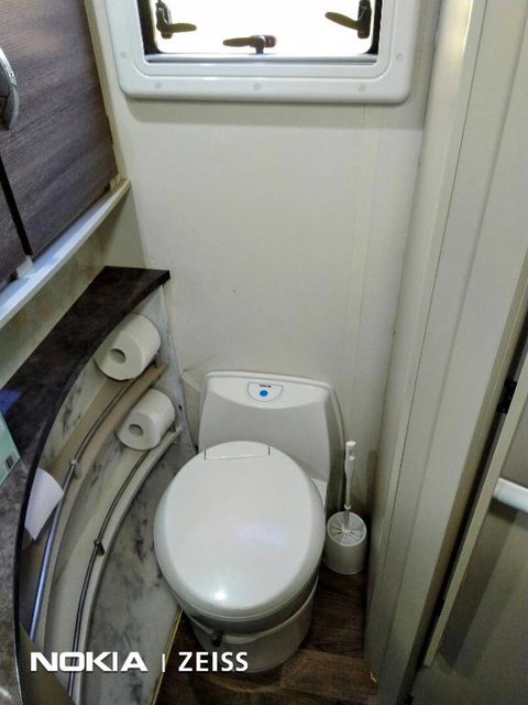 RV Caravan In Rural Setting On Edge Of Town Close To AgQuip - Yamba Accommodation 3