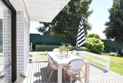 Sabi Robe WiFi 300m To Beach Dog Friendly - Yamba Accommodation 3