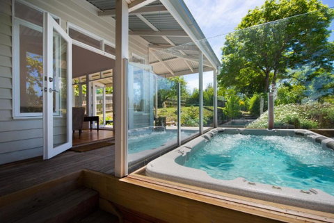 Sades - Yamba Accommodation 1