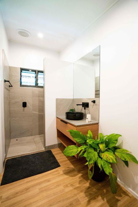 Safari Lodge - Yamba Accommodation 3