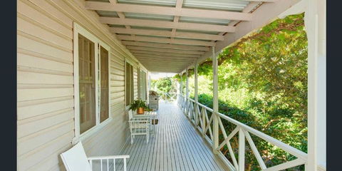 Sage Manor Bowral - Yamba Accommodation 3