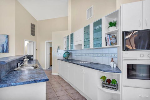 Sail Away - Aldinga Beach - C21 SouthCoast Holidays - Yamba Accommodation 2