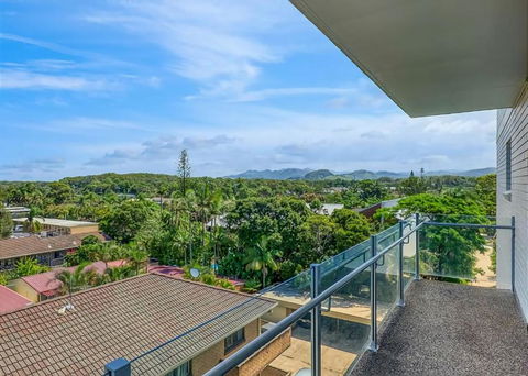 Sail Away - Yamba Accommodation 0