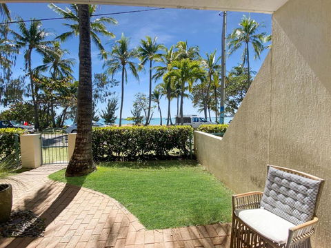 Sails On Horseshoe Apartment 5 - Yamba Accommodation 0
