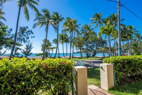 Sails On Horseshoe Apartment 6 - Yamba Accommodation 2
