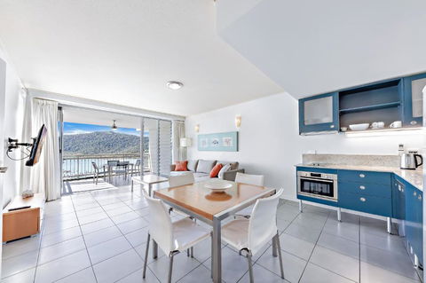 Sails On The Sea - Club Wyndham - Yamba Accommodation 1