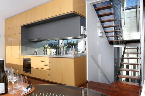 Saint George - The Townhouse - Yamba Accommodation 3